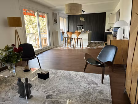a vendre exceptionnel - exclusivité  grand appartement t4 - t5 à tassin la demi lune limit