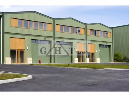 a louer 545 m² entrepot bureaux a stains