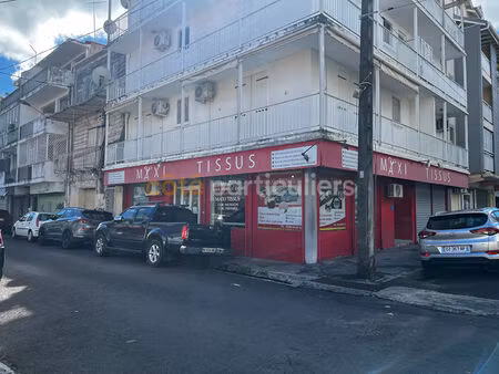 local commercial pointe a pitre 96 m2 pièce(s)