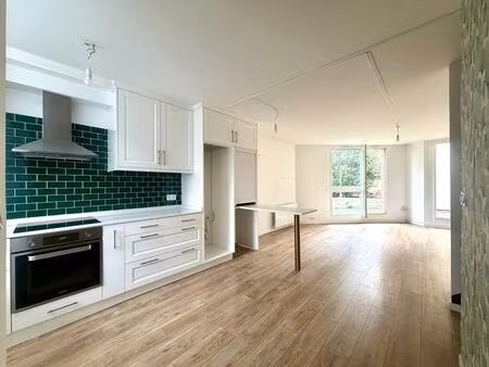 une vraie maison avec jardin et parking au prix d'un appartement