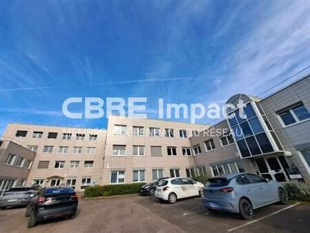 location bureau chenove 66 m²