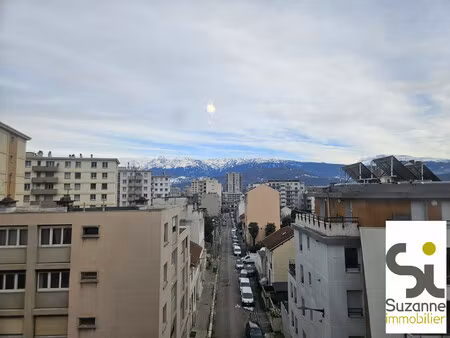 grenoble à 5mn du tram c  t2 vue belledonne cave et garage
