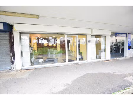 local commercial epinay sur orge 98 m2