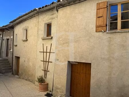 maison de village dans village perché