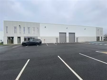 vente local d'activités avelin 1 160 m²