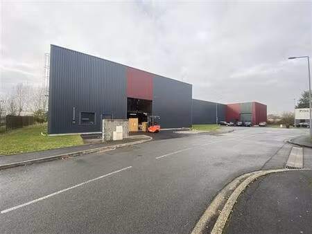 vente local d'activités pont a marcq 1 078 m²
