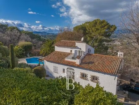 mougins - domaine fermé - vue dégagée