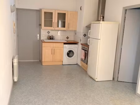 t2 rénové – hyper-centre bourgoin-jallieu – idéal investissement ou 1er achat