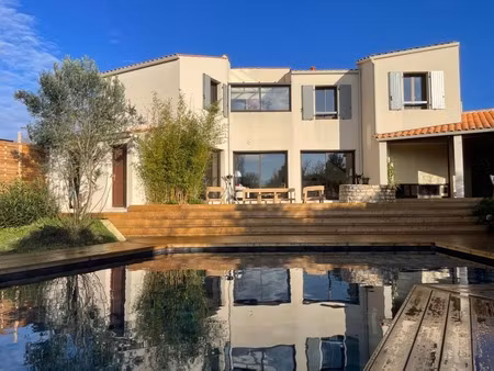 maison d'exception à la rochelle