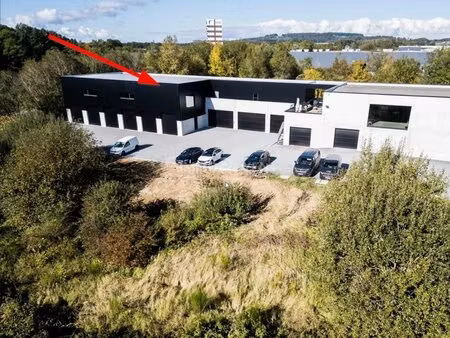 à louer entrepôt 390 m² – 3 500 € |arlon