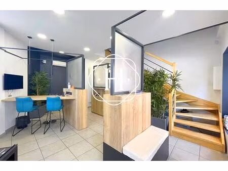 location commerce 4 pièces 120 m² à bourg-en-bresse (01000)