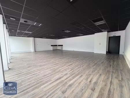 local professionnel à louer 106 m² - challes-les-eaux (73) - 2 513€