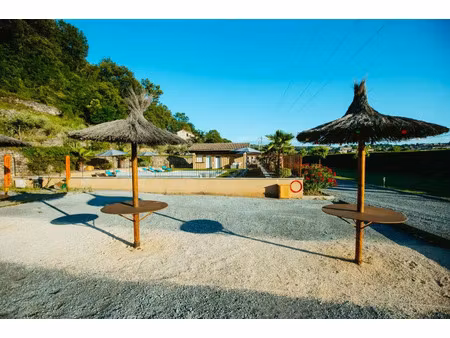 vente maison 10 pièces 600 m² ruoms (07120)