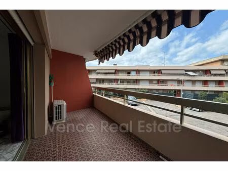 location appartement 1 pièce 28 m² à vence (06140)