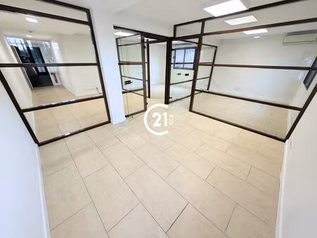 location bureau 55 m² à le cannet (06110)