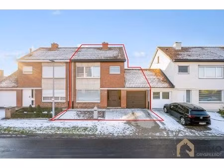 te koop rumbeke gezinswoning met 3 slpks  tuin  garage.