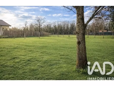vente terrain à bâtir 1 046 m²