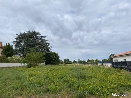 terrain 2 731 m² terssac