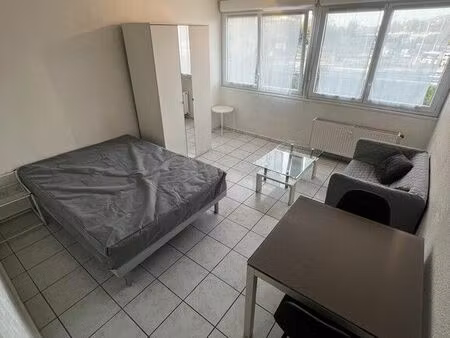 location appartement 1 pièce 26 m² à dardilly (69570)