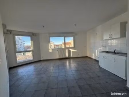 appartement 3 pièces 58 m²