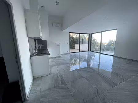 location appartement 3 pièces 73 m² à carry-le-rouet (13620)