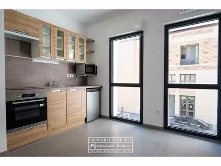 location appartement 2 pièces 34 m² à marseille 2 (13002)