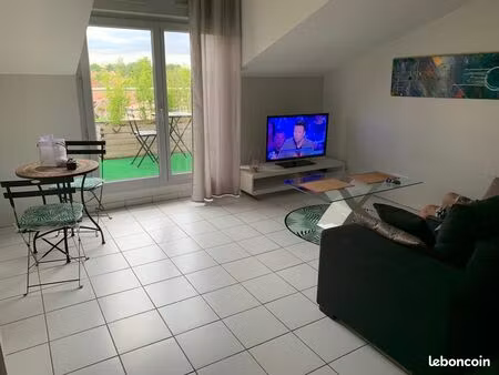 direct part. t2 meublé  saint simon  piscine  terrasse  parking