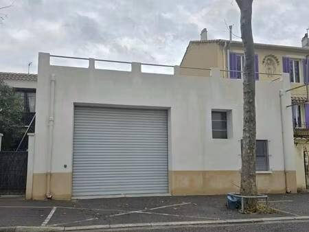 location local industriel 225 m² à salon-de-provence (13300)