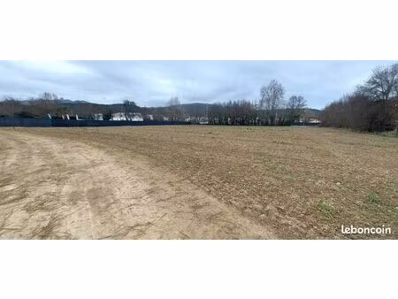 terrain 6 000 m² simiane collongue