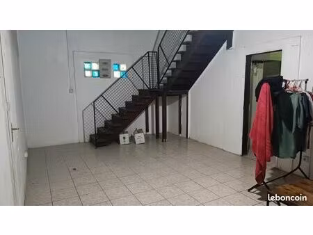 loue f2 bis a st jean du maroni