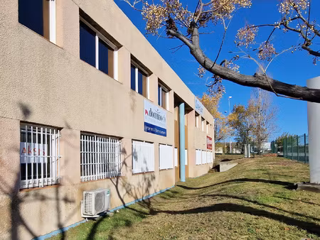 location local professionnel 535m² vitrolles 13127