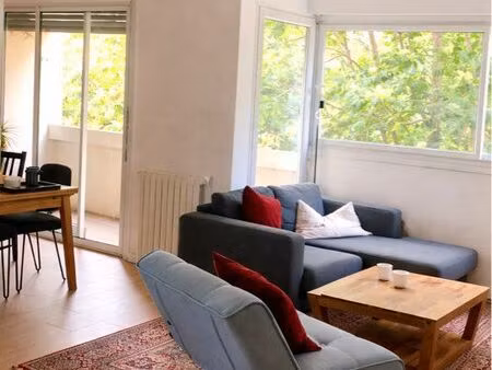 t3 meublé 67 m² – tram c à 5 min – place ravezies