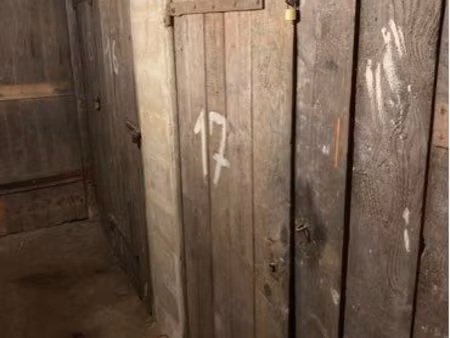 cave de 2m2 à batignolles