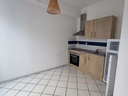 appartement t3 – 50m² – place de la cathédrale  agen