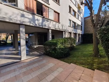 appartement 4 pièces de 66m² avec balcon