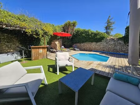 maison de plain-pied de 122 m² située à poussan  sur une parcelle de 492 m².