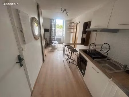 à louer - studio meublé proche église saint-michel  quimperlé