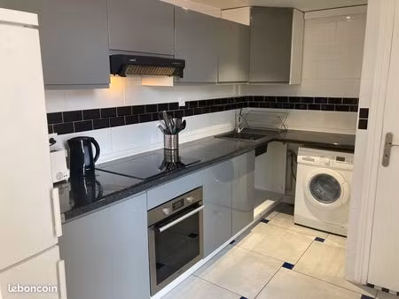 appartement t2 meublé de 38m² + 5m² de cave situé à saint-denis limitrophe saint-ouen (qua