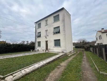 vente immeuble gond-pontouvre (16160)