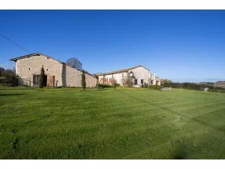 vente maison 10 pièces 357 m² pommiers-moulons (17130)