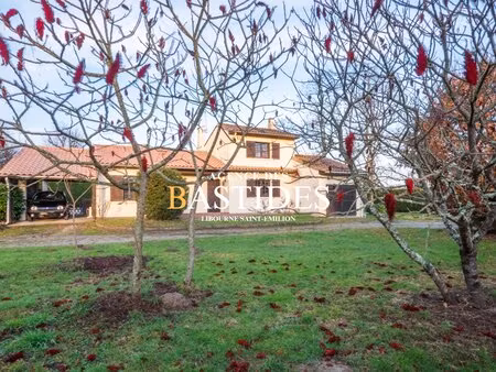 maison traditionnelle proche des commodités