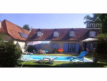 maison et gîte de charme avec piscine à montignac