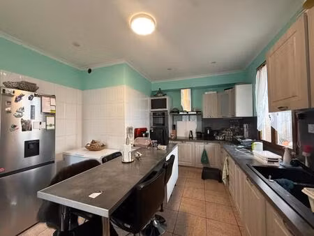 maison de 4 pièces de 147 m² à la ricamarie