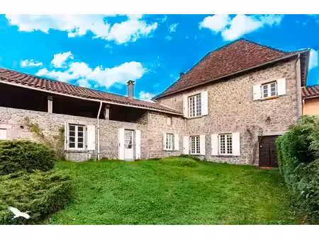 maison en pierre de 6 pièces principales