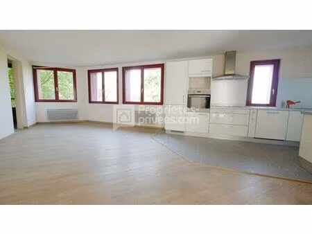 pouvourville grand appartement t3  balcon & parking