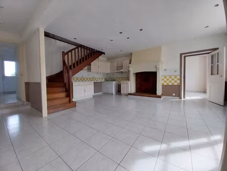 vente ferme 5 pièces 122 m² à saint-père-marc-en-poulet (35430)  309 750 €