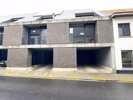 gezellige rijwoning met 3 slpks | koer en terras