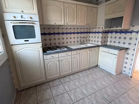 vente appartement 4 pièces 70 m² saint-paul-trois-châteaux (26130)