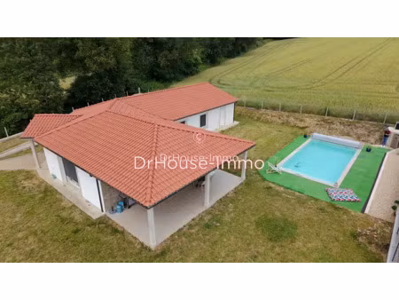 vente maison 5 pièces 137 m² à perigueux (24000)  311 500 €