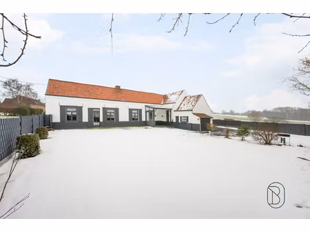 huis te koop in doornik met 2 slaapkamers